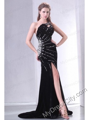 Beading and Rhinestone One Shoulder Black Column Prom Dress