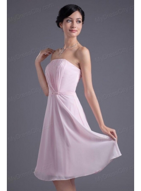 Lovely Pink Empire Strapless Knee-length Chiffon Ruching Prom Dress