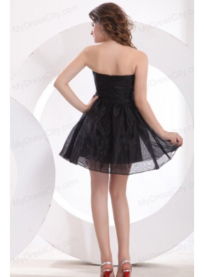 A-line Strapless Black Organza Knee-length Prom Dress