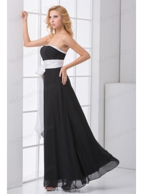 Elegant Empire Strapless Floor-length Black Prom Dress with Sash