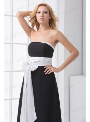 Elegant Empire Strapless Floor-length Black Prom Dress with Sash