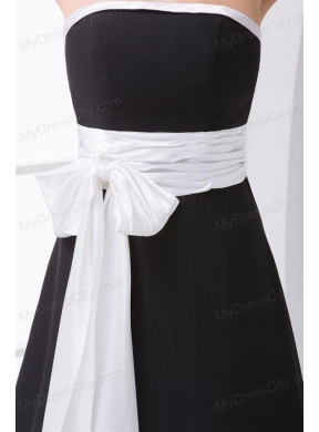 Elegant Empire Strapless Floor-length Black Prom Dress with Sash