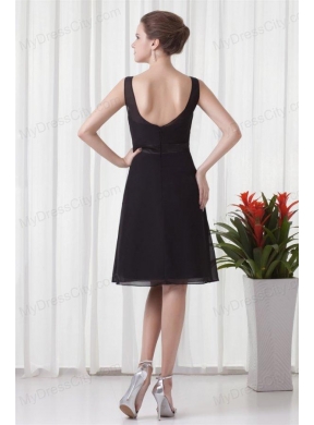 Empire Scoop Black Knee-length Ruching Chiffon Prom Dress