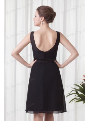 Empire Scoop Black Knee-length Ruching Chiffon Prom Dress