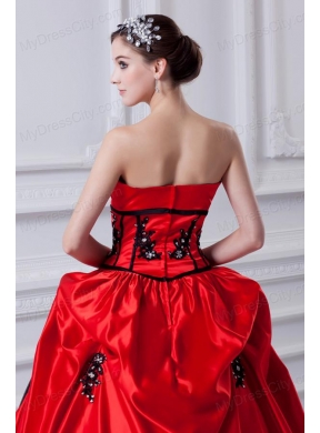 Cheap Strapless Appliques Pick-ups Black and Red Quinceanera Dress with Brush Train