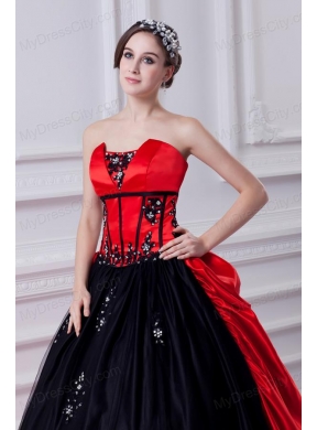 Cheap Strapless Appliques Pick-ups Black and Red Quinceanera Dress with Brush Train