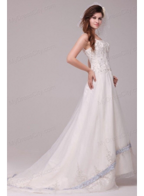 Wide Straps Appliques Decorate Wedding Dress with Court Train