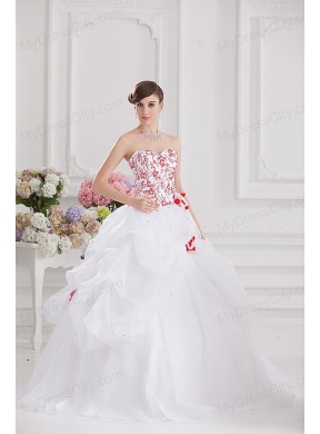 2014 Ball Gown Sweetheart Appliques and Pick ups Quinceanera Dress in White