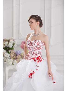 2014 Ball Gown Sweetheart Appliques and Pick ups Quinceanera Dress in White