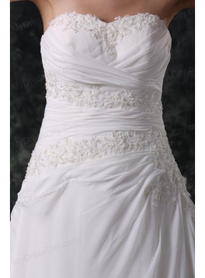 Sweetheart ball gown Court Train   Wedding Dress in White with Appliques