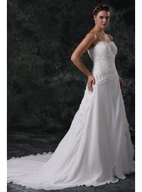 Sweetheart ball gown Court Train   Wedding Dress in White with Appliques