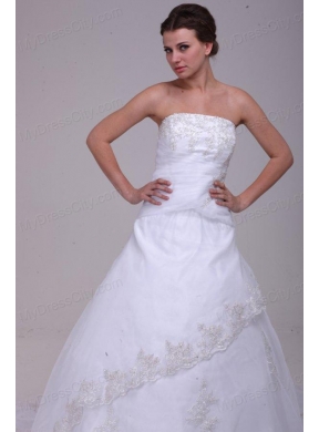 Strapless Court Train Organza Appliques Lace Up Wedding Dress