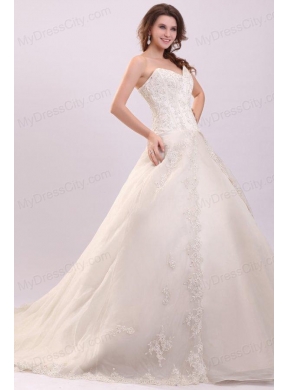 Sweetheart Ball Gown Appliques Decorate Wedding Dress with Train