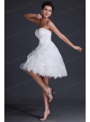 Sweetheart Short Mini-length Wedding Dress with Appliques and Ruffles