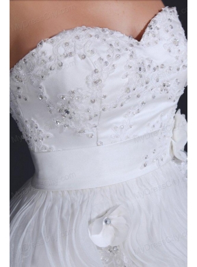 Sweetheart Short Mini-length Wedding Dress with Appliques and Ruffles