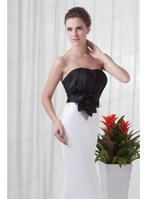 White and Black Column Sweetheart Wedding Dress with Flower