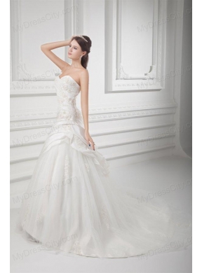 A-line Sweetheart Appliques Ruching Tulle Wedding Dress