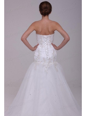 A-Line Sweetheart Tulle Appliques Tulle Wedding  Dress with Court Train