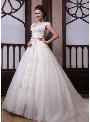 Ball Gown Scoop Appliques Tulle Wedding Dress with Chapel Train