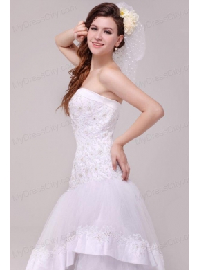 Fashionable A-line Sweetheart Appliques Decorate Wedding Dress