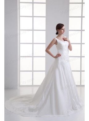 Luxurious A-line Scoop Chapel Train Wedding Dress with Appliques