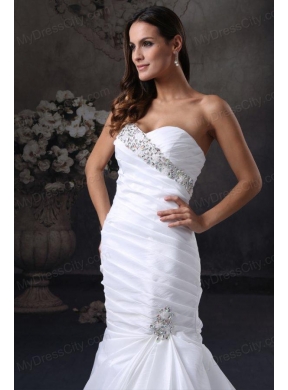 Luxurious Mermaid Sweetheart Beading Wedding Dress with Brush Train