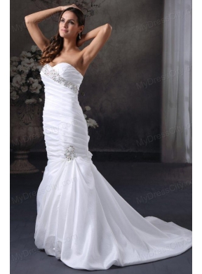 Luxurious Mermaid Sweetheart Beading Wedding Dress with Brush Train