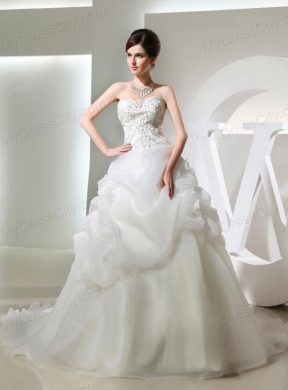 Puffy Sweetheart Pick-ups and Appliques Wedding Dress with Chapel Train