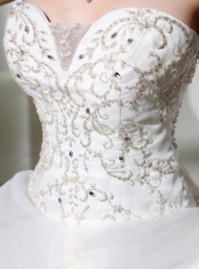 Puffy Sweetheart Pick-ups and Appliques Wedding Dress with Chapel Train