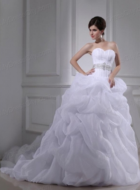 Fashinable Princess Sweetheart Beading and Appliques Wedding Dress with Chapel Train