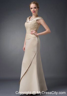 Column V-neck Champagne Long Mother of the Bride Dress Lace Beading