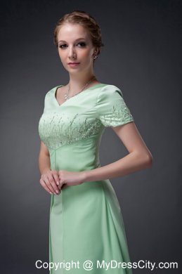 A-line V-neck Apple Green Short Sleeves Mother of Groom Dress Beading