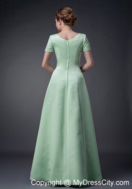 A-line V-neck Apple Green Short Sleeves Mother of Groom Dress Beading