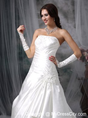 Strapless Court Train Ruching Taffeta Bridal Gown with Appliques and Beading