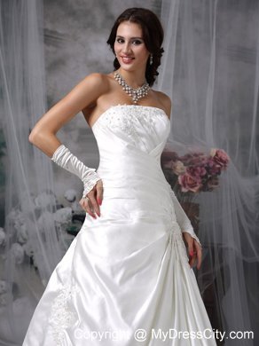 Strapless Court Train Ruching Taffeta Bridal Gown with Appliques and Beading