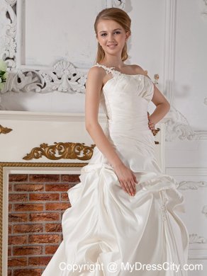 One Shoulder Appliques and Ruching Bridal Dress with Court Train