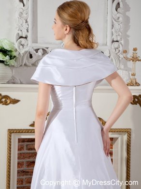 A-line Short Sleeves Court Train Hand Made Flowers Bridal Gowns