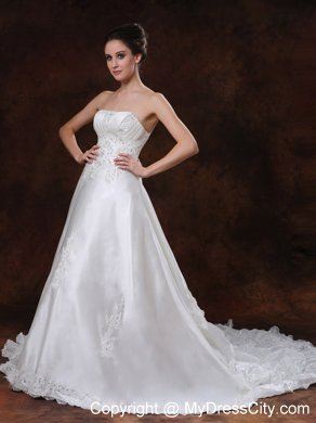 Strapless Beading and Appliques Wedding Dress with Chapel Train