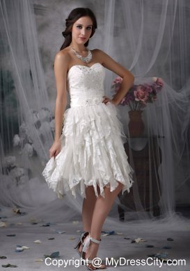 Knee-length Sweetheart Lace Beading Short Wedding Dress with Ruffles