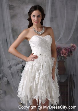 Knee-length Sweetheart Lace Beading Short Wedding Dress with Ruffles