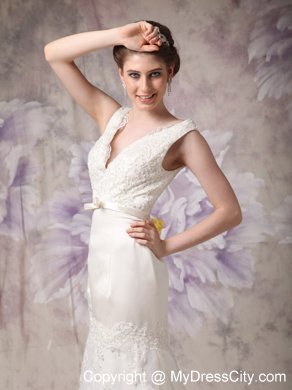 V-neck Bowknot Lace Flowers Court Train Bridal Gowns with Back Out