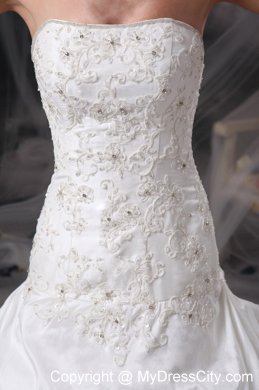 Beading Pick-ups Lace Flowers Wedding Gowns with Court Train