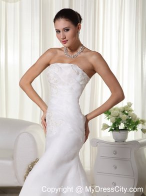 Appliques Embellished Organza Ruches Wedding Gown in Mermaid Style