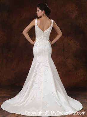 Gorgeous V-neck Embroidery Court Train Trumpet Wedding Dress