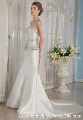 Pretty Sheathy Trumpet Sweetheart Beading Wedding Dress with Court Train