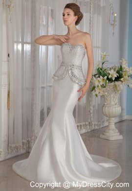 Pretty Sheathy Trumpet Sweetheart Beading Wedding Dress with Court Train