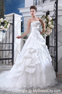 Vintage Strapless Court Train Appliques Organza A-line Wedding Dresses