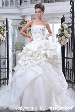 Strapless A-line Organza Beading and Appliques Wedding Dress with Pick-ups