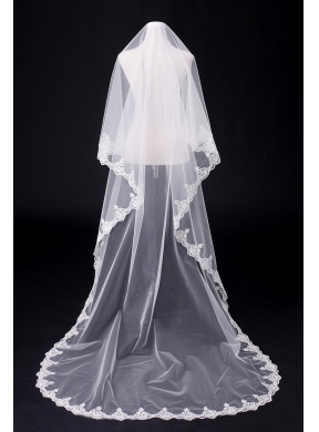 2014 Fingertip Veil Two-Tier Lace Appliques Edge