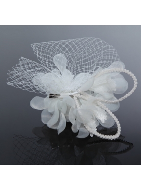 2014 Romantic Feather Pearl Tulle White Fascinators